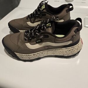 Vans Crosspath Shoe Mens 7.5/ Womens 9